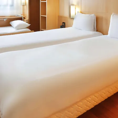 Ibis Etampes Hotel Exterior photo