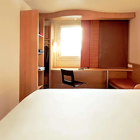 Ibis Etampes Hotel Exterior photo