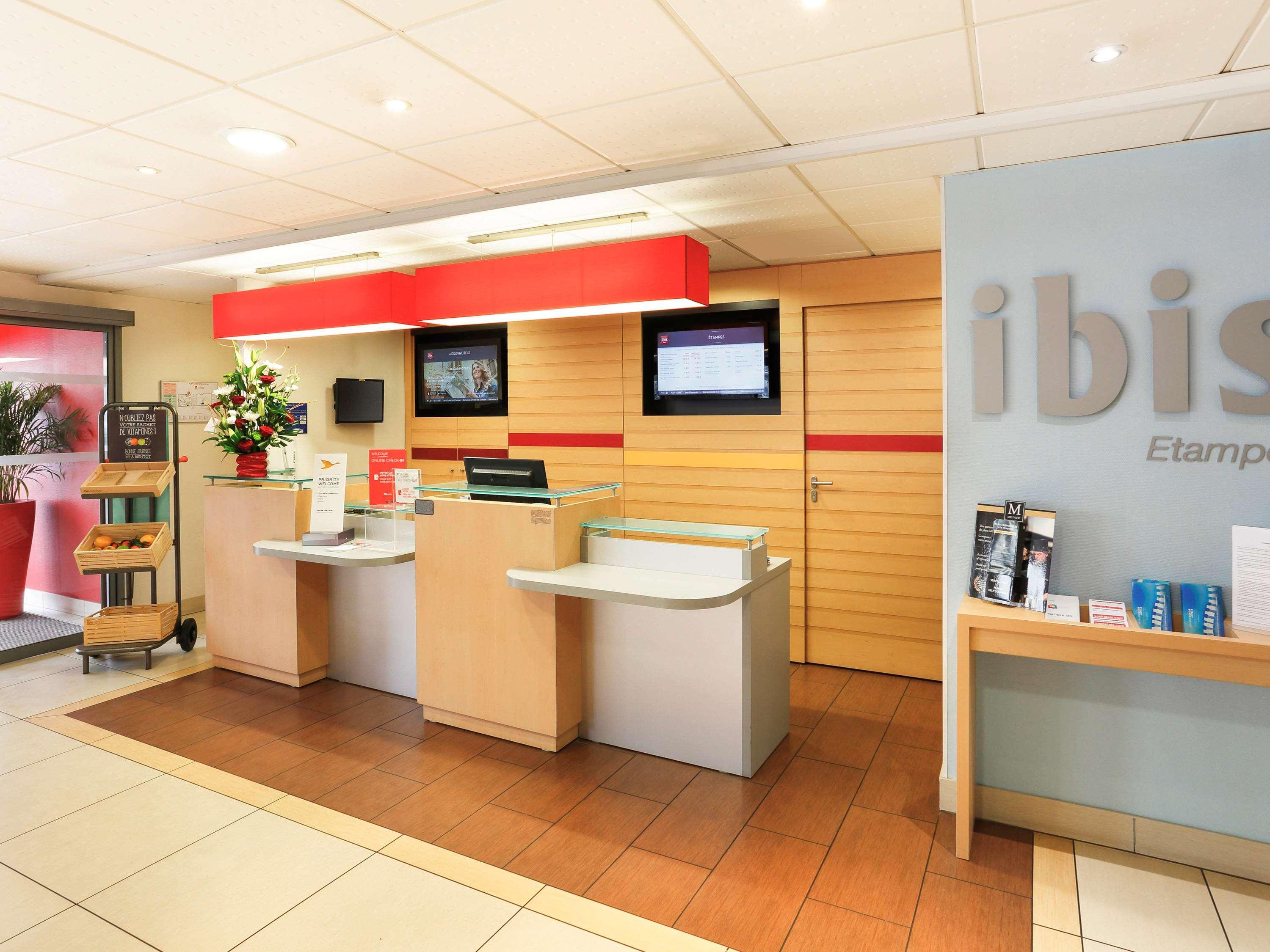 Ibis Hotel 3*